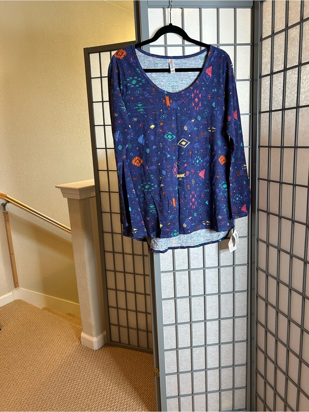 NWT LuLaRoe Lynnae Navy Patterned Long Sleeve Top